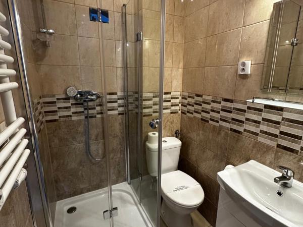 REZYDENCJA KARNAT III : photo 5 de la chambre chambre double deluxe avec balcon