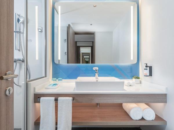 Holiday Inn Express Guangzhou Panyu Dashi, an IHG Hotel : photo 5 de la chambre chambre standard