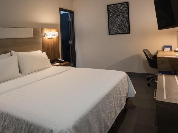 Holiday Inn Express Morelia Centro Historico : photo 4 de la chambre chambre lit king-size standard