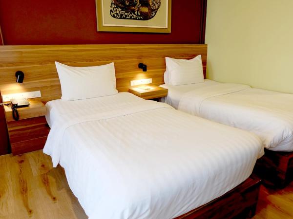 Siri Oriental Bangkok Hotel : photo 6 de la chambre chambre lits jumeaux standard