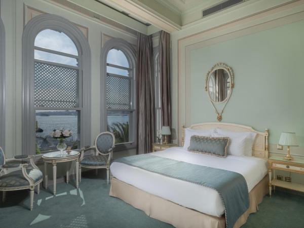 Bosphorus Palace Hotel : photo 2 de la chambre chambre double deluxe - vue latérale sur mer