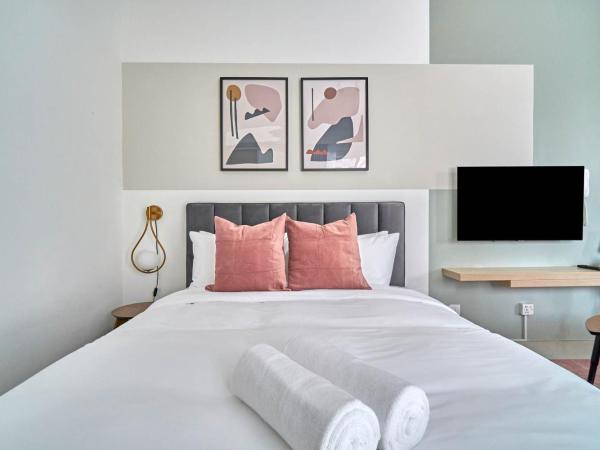 Stella Stays Lana Tower : photo 2 de la chambre studio avec terrasse