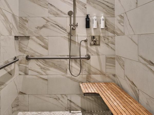 The Crawford Hotel : photo 5 de la chambre chambre lit king-size - accessible aux personnes à mobilité réduite