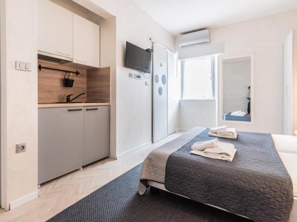 L&B Old Town Studio Apartments : photo 8 de la chambre studio 2