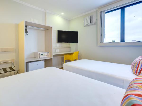 Transamerica Fit Villa Lobos : photo 6 de la chambre chambre lits jumeaux