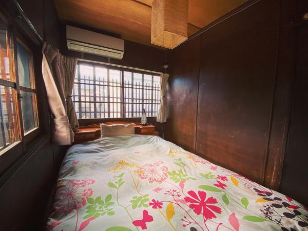 Hostel Mundo : photo 1 de la chambre chambre double avec salle de bains commune