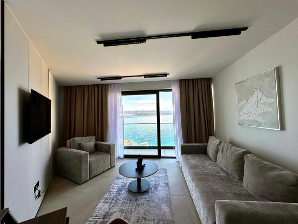 Hotel Medistone : photo 2 de la chambre appartement avec balcon