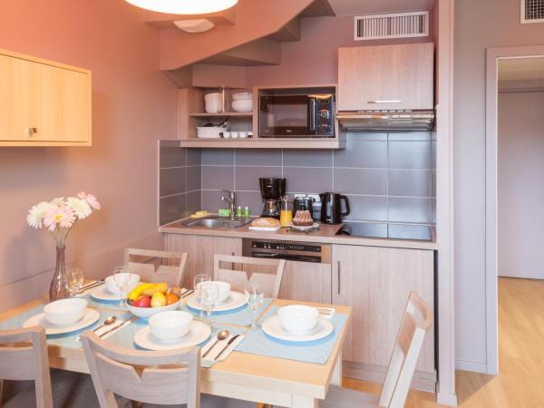 Résidence Pierre & Vacances La Petite Venise : photo 4 de la chambre two-bedroom duplex apartment (5 people)