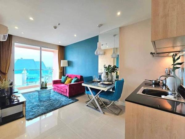 Grande Caribbean Condo Pattaya : photo 5 de la chambre chambre double - vue sur piscine