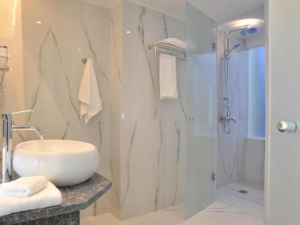 Beautiful & Modern 1BR Suite Near Tsokri Square : photo 7 de la chambre suite