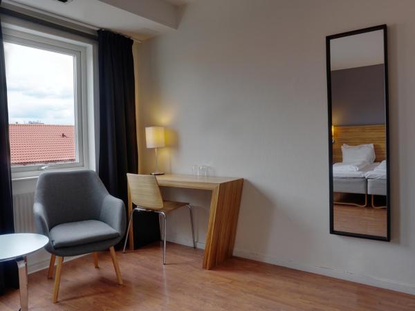 Comfort Hotel Jönköping : photo 2 de la chambre chambre familiale (2 adultes et 2 enfants)