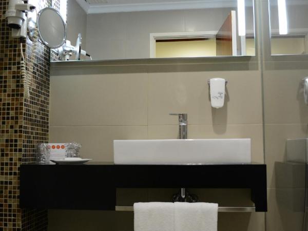 Hotel D. Luis : photo 5 de la chambre chambre double avec lit d'appoint