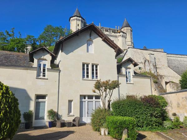 Hôtel Anne d'Anjou, The Originals Collection : photo 1 de la chambre hébergement familial dans l'annexe