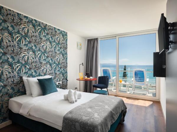 Hotel Mimosa Lido Palace - Maslinica Hotels & Resorts : photo 1 de la chambre chambre simple de luxe - vue sur mer