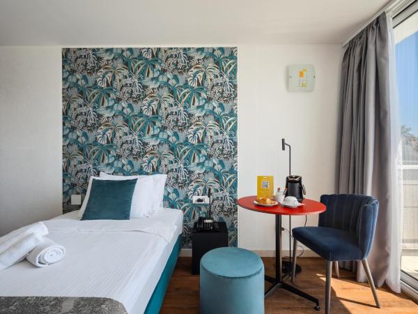 Hotel Mimosa Lido Palace - Maslinica Hotels & Resorts : photo 4 de la chambre chambre simple de luxe - vue sur mer