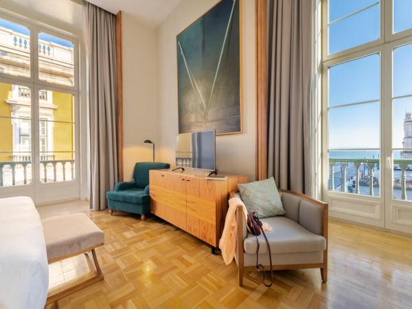 Pousada de Lisboa - Small Luxury Hotels Of The World : photo 6 de la chambre suite praça do comércio with king size bed