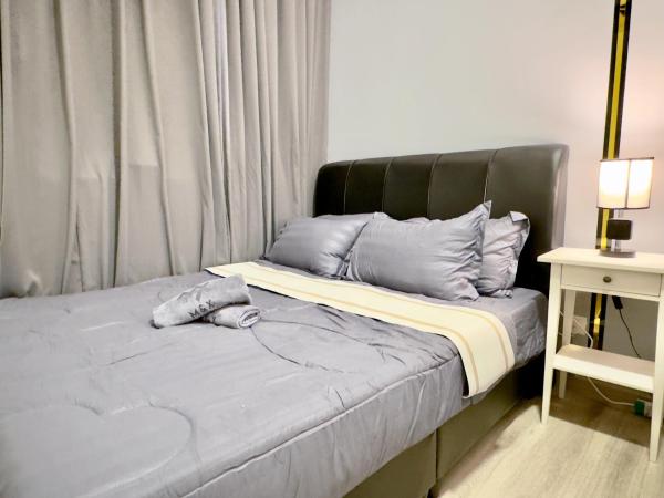 MidValley Southkey Mosaic 6-9pax Netflix-SmartTV70inch : photo 10 de la chambre appartement supérieur 2 chambres