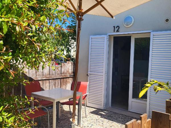 Hôtel de la Mer : photo 3 de la chambre chambre double - accessible aux personnes à mobilité réduite