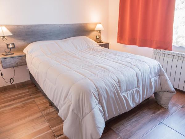 Astrolabio Hostel : photo 8 de la chambre appartement - vue sur lac