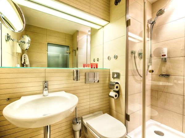 Leonardo Hotel Muenchen City West : photo 6 de la chambre chambre double ou lits jumeaux confort