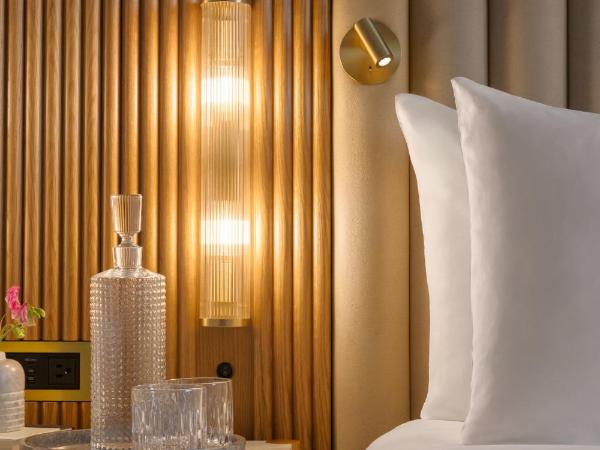 Crowne Plaza Louisville Airport Expo Ctr, an IHG Hotel : photo 8 de la chambre suite 1 chambre avec 2 lits queen-size