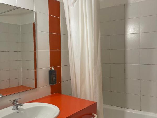 Théâtre Hôtel Chambéry : photo 4 de la chambre chambre double