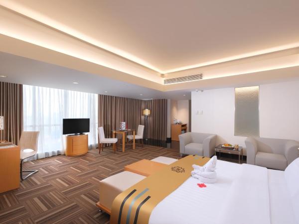 Merlynn Park Hotel : photo 4 de la chambre suite prada