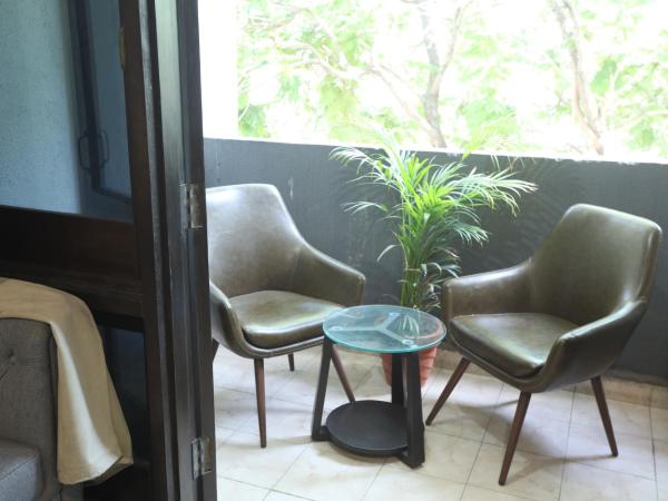 Sai Park Inn by UMRB - Mumbai Airport : photo 3 de la chambre suite familiale avec balcon