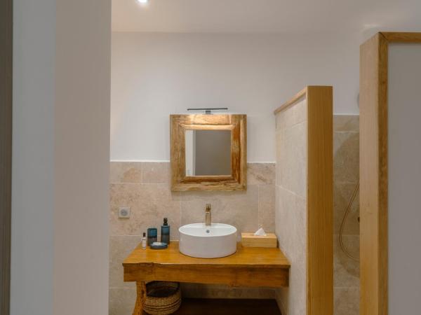 Villa Kirssis : photo 10 de la chambre chambre double - vue sur mer