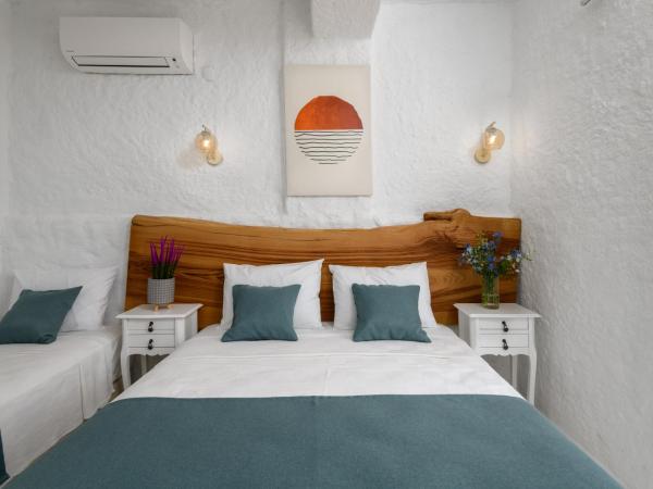 Fethi Baba Konağı : photo 5 de la chambre grande chambre double