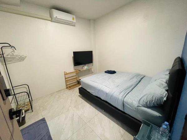 Blue whale Hostel & Café : photo 2 de la chambre chambre deluxe (2 adultes + 1 enfant)