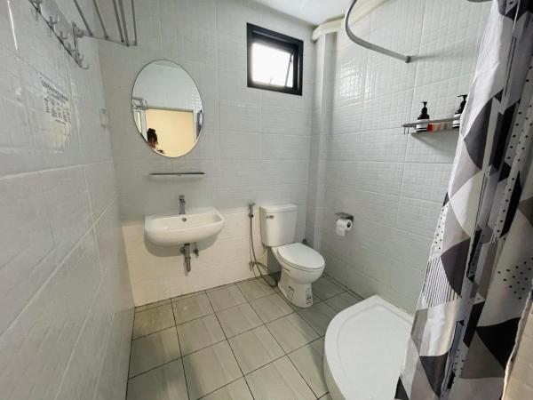 Blue whale Hostel & Café : photo 3 de la chambre chambre deluxe (2 adultes + 1 enfant)