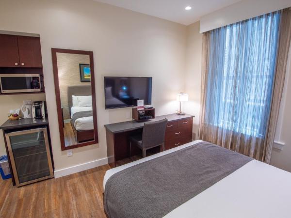 Strathcona Hotel : photo 6 de la chambre chambre lit queen-size