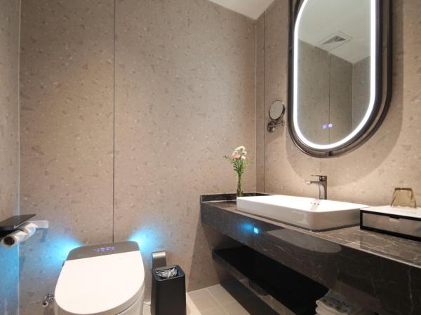 Ramada by Wyndham Wuhan Wangjiawan : photo 1 de la chambre deluxe double room with two double beds - chinese citizens only