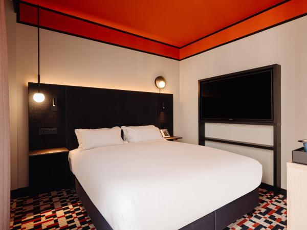 DoubleTree by Hilton Amsterdam Centraal Station : photo 6 de la chambre chambre familiale communicante avec lits superposés