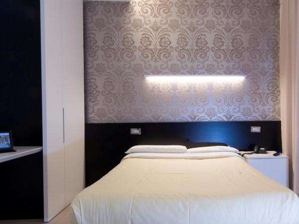 Savoy Hotel : photo 5 de la chambre chambre double