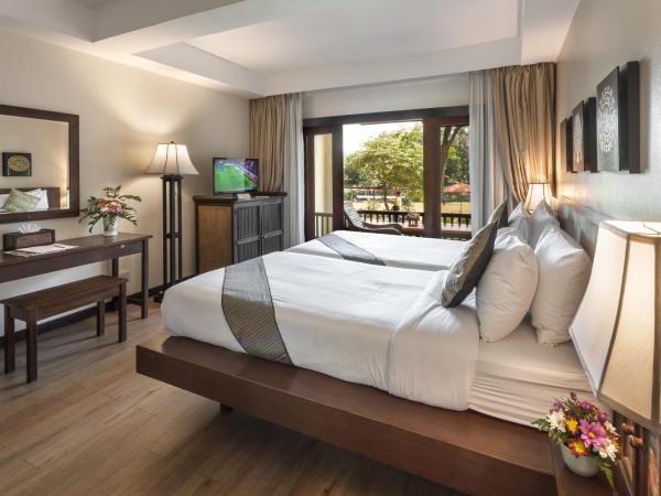 Lanna Dusita Riverside Boutique Resort : photo 1 de la chambre chambre double ou lits jumeaux supérieure - vue sur rivière