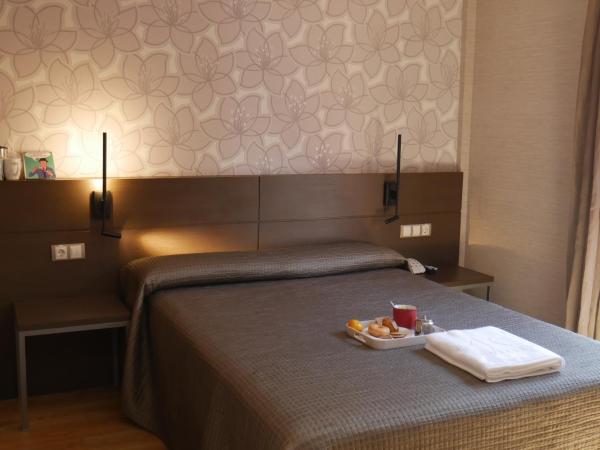 Hostal 4C Cuatro Caminos : photo 1 de la chambre chambre double supérieure