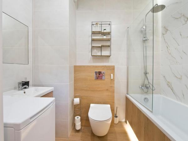 YOURAPART Rajska City Centre : photo 6 de la chambre chambre familiale