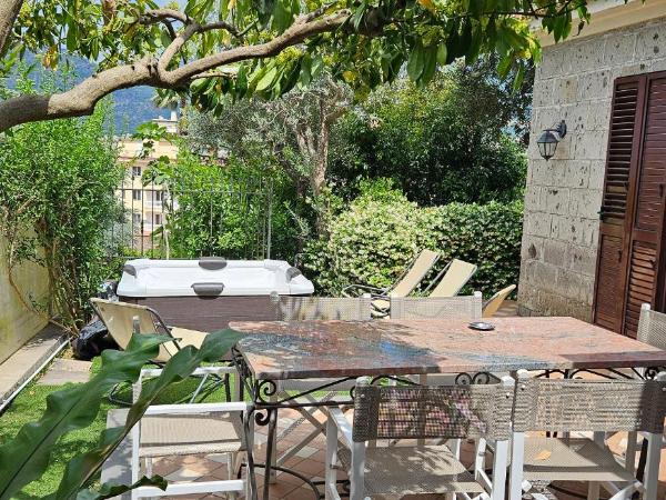 Hotel Cristina : photo 5 de la chambre appartement 2 chambres - annexe