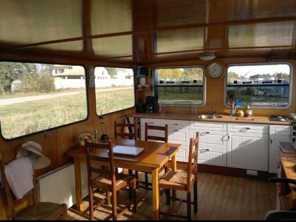 Nuit insolite dans une péniche hollandaise : photo 6 de la chambre mobile home