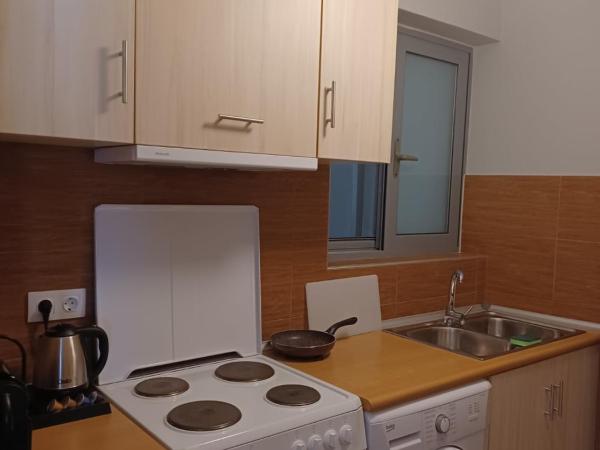 Melenia Suites : photo 6 de la chambre appartement 1 chambre de luxe - vue sur jardin