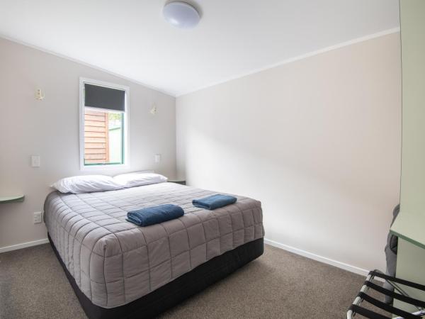 Blue Lake TOP 10 Holiday Park : photo 5 de la chambre chalet 2 chambres avec kitchenette