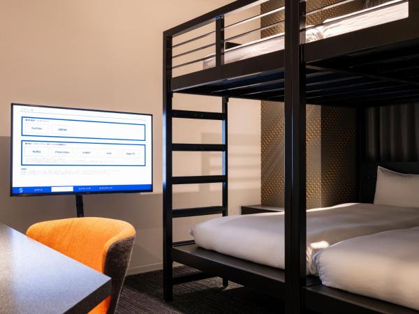 sequence SUIDOBASHI - Tokyo : photo 6 de la chambre chambre privée avec lits superposés (4 adultes)