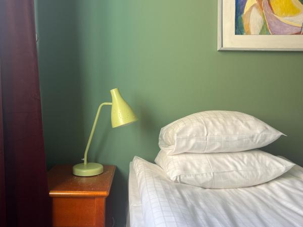 Reimersholme Hotel : photo 3 de la chambre chambre lits jumeaux standard avec salle de bains commune