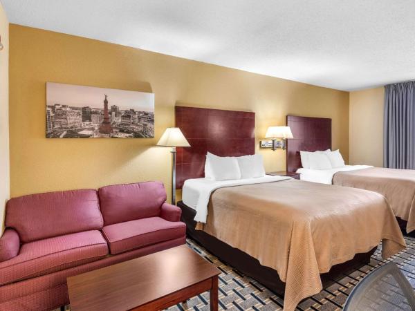 Clarion Inn & Suites Northwest : photo 1 de la chambre chambre avec 2 lits queen-size - accessible aux personnes à mobilité réduite - non-fumeurs 