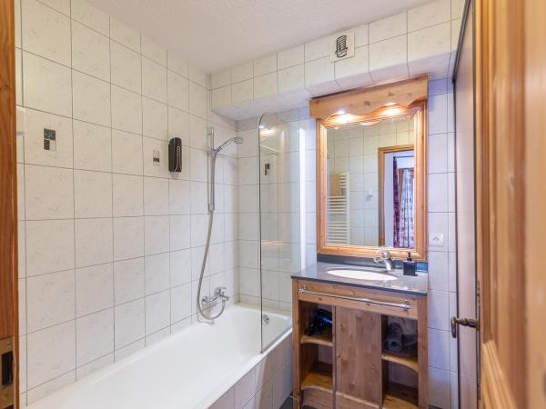 Savoy Morzine : photo 3 de la chambre chambre familiale avec salle de bains privative