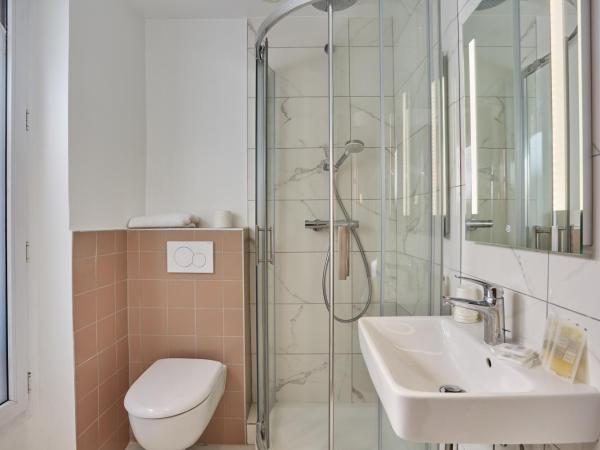 Hipotel Paris Gare du Nord Merryl : photo 4 de la chambre chambre triple