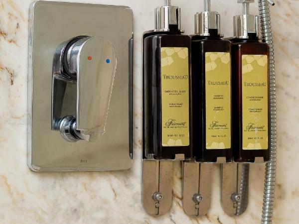 Fairmont Rio de Janeiro Copacabana : photo 1 de la chambre chambre lit king-size deluxe - vue sur océan