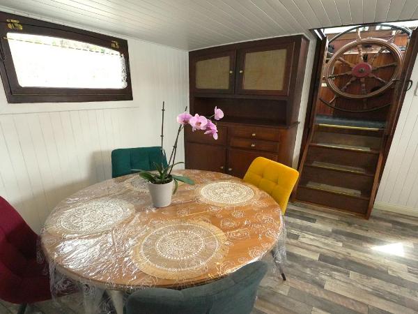 Péniche Spa Le Makara - Avignon : photo 8 de la chambre mobile home